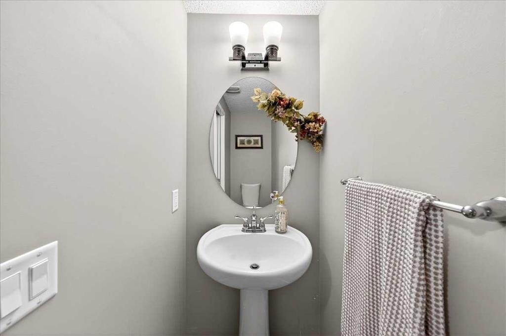 30 Cityscape Grove Ne, Calgary, AB - Indoor Photo Showing Bathroom