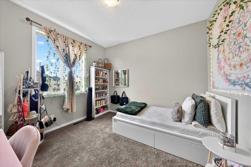 30 Cityscape Grove Ne, Calgary, AB - Indoor Photo Showing Bedroom