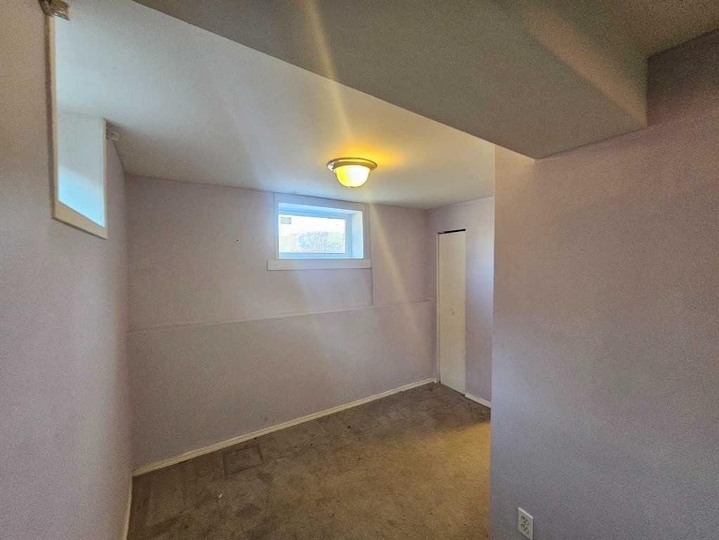 7639 Ogden Road Se, Calgary, AB - Indoor