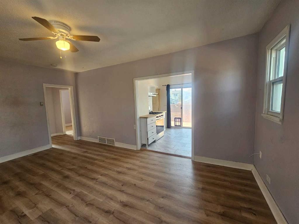 7639 Ogden Road Se, Calgary, AB - Indoor Photo Showing Other Room