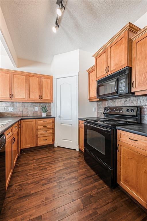 144 Rocky Vista Terrace Nw, Calgary, AB - Indoor Photo Showing Kitchen
