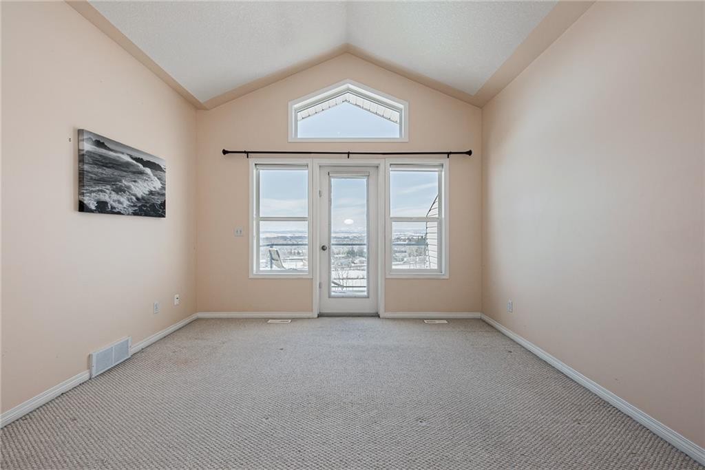 144 Rocky Vista Terrace Nw, Calgary, AB - Indoor Photo Showing Other Room