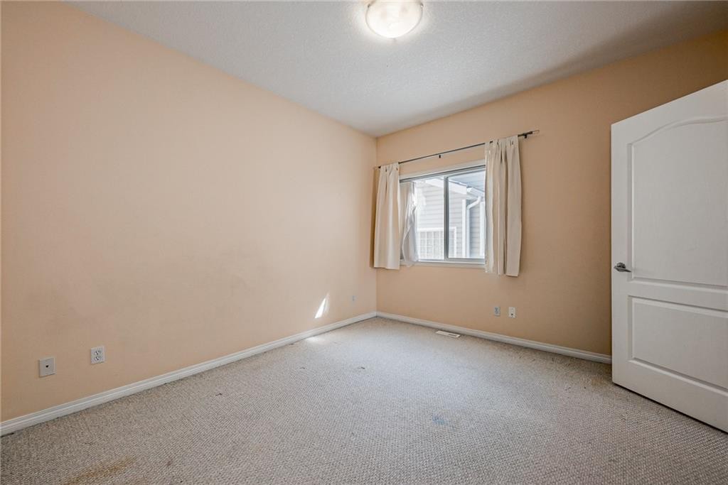 144 Rocky Vista Terrace Nw, Calgary, AB - Indoor Photo Showing Other Room