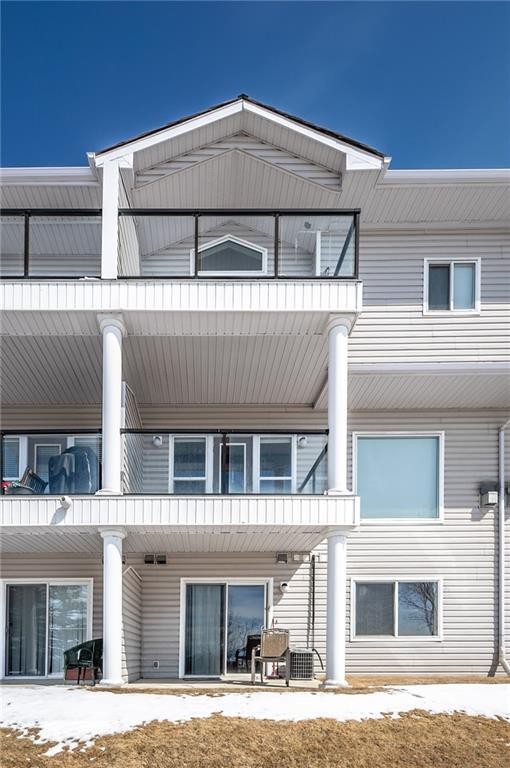 144 Rocky Vista Terrace Nw, Calgary, AB - Outdoor With Exterior