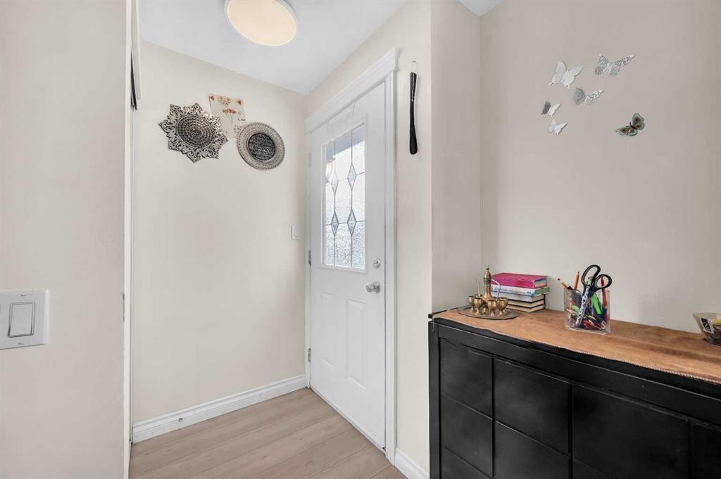 48 Faldale Close Ne, Calgary, AB - Indoor Photo Showing Other Room