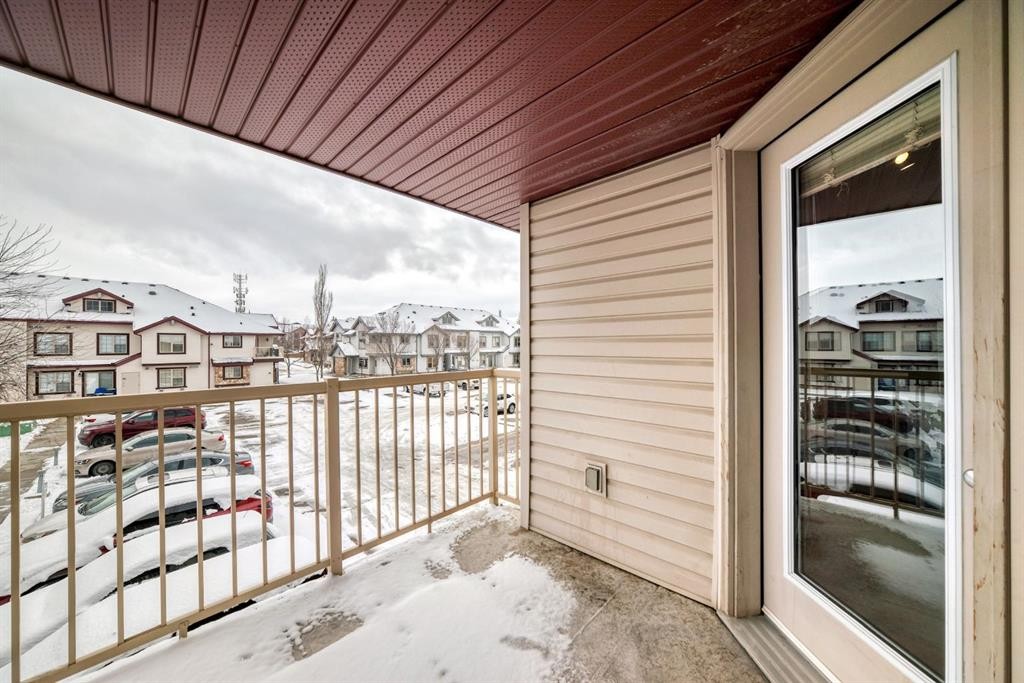 205-27 Everridge Square Sw, Calgary, AB - Outdoor With Exterior