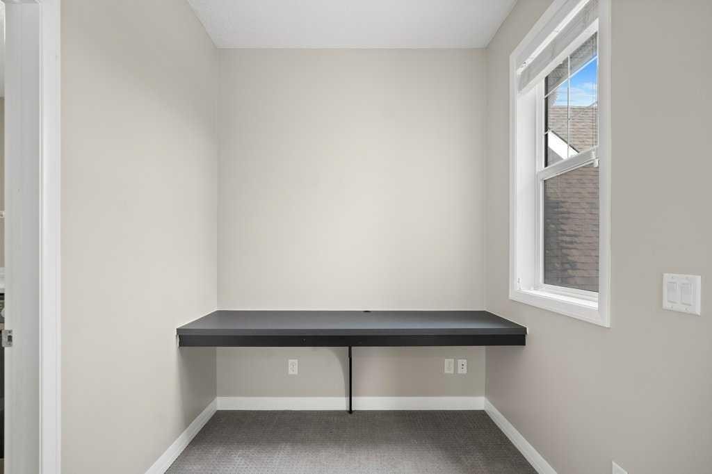 54 Auburn Crest Way Se, Calgary, AB - Indoor Photo Showing Other Room