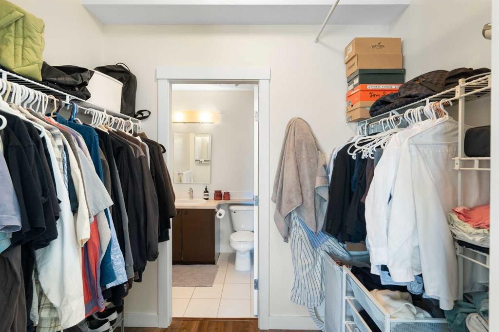 406-830 Centre Avenue Ne, Calgary, AB - Indoor With Storage