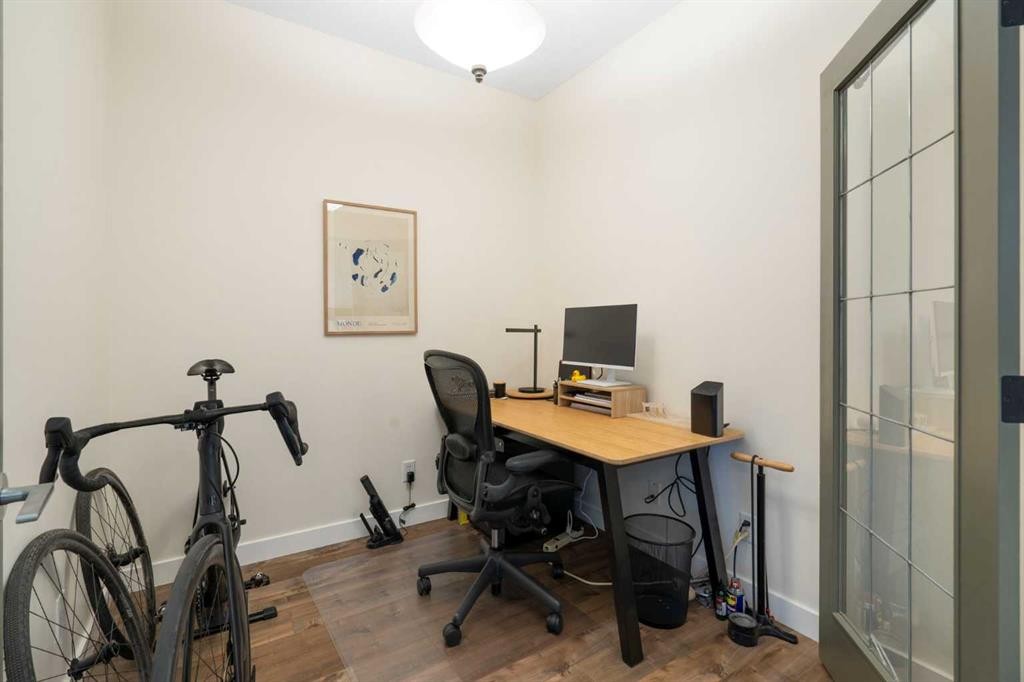 406-830 Centre Avenue Ne, Calgary, AB - Indoor