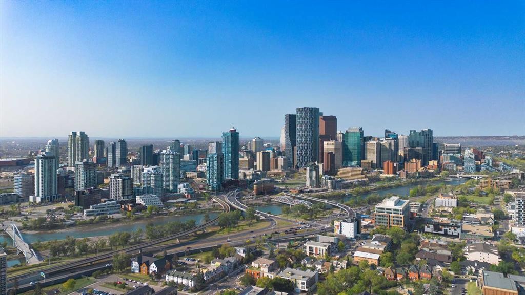 406-830 Centre Avenue Ne, Calgary, AB - Outdoor With View