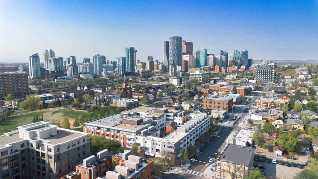 406-830 Centre Avenue Ne, Calgary, AB - Outdoor With View