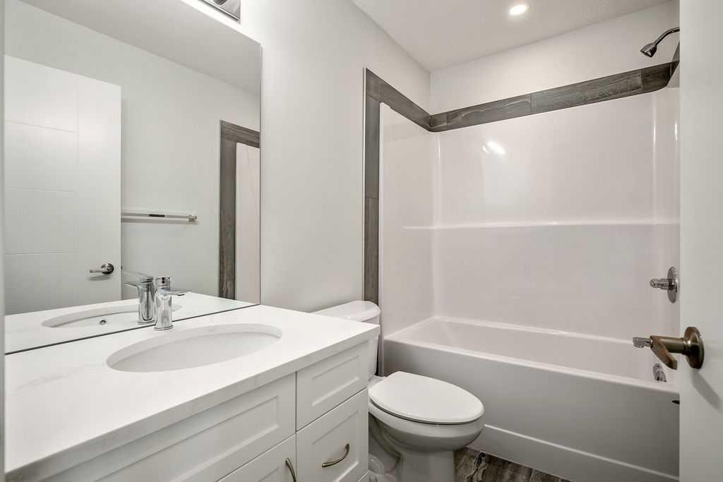 409 Strathcona Circle, Strathmore, AB - Indoor Photo Showing Bathroom