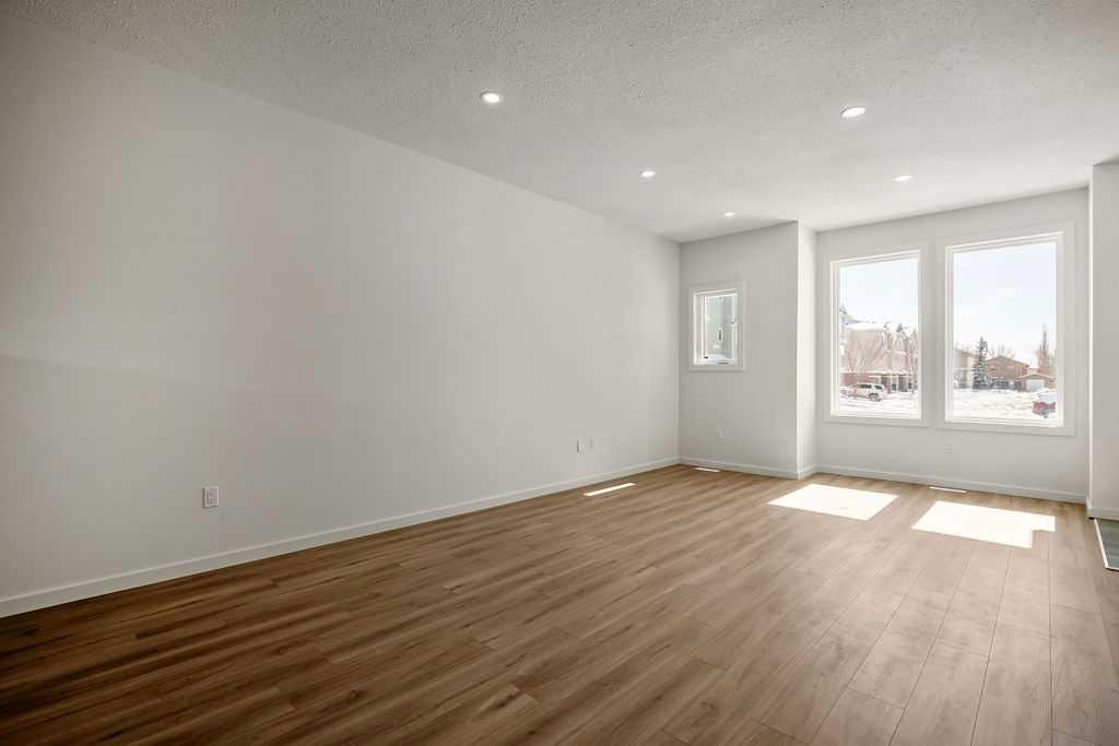 409 Strathcona Circle, Strathmore, AB - Indoor Photo Showing Other Room