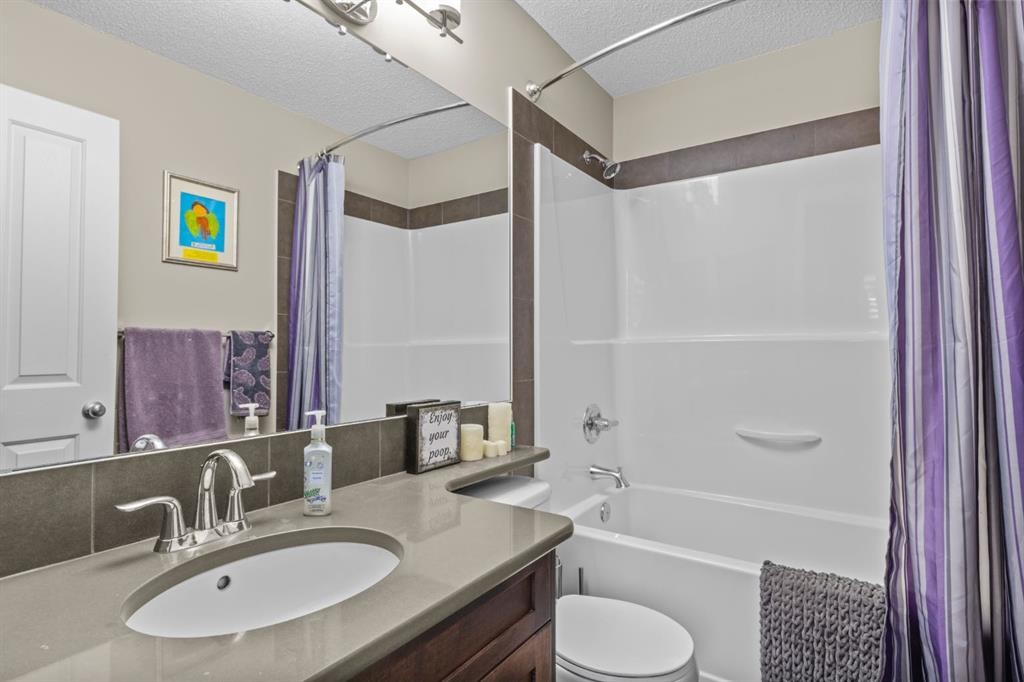 47 Cranford Crescent Se, Calgary, AB - Indoor Photo Showing Bathroom