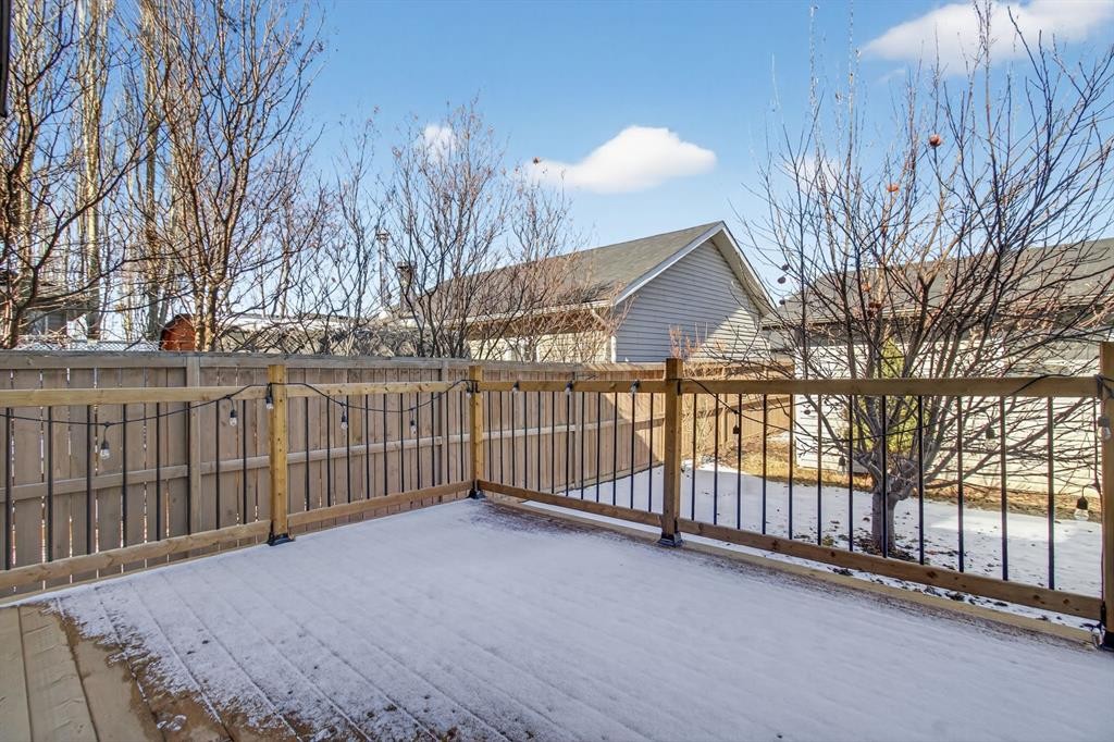 28 Elgin View Se, Calgary, AB - Outdoor