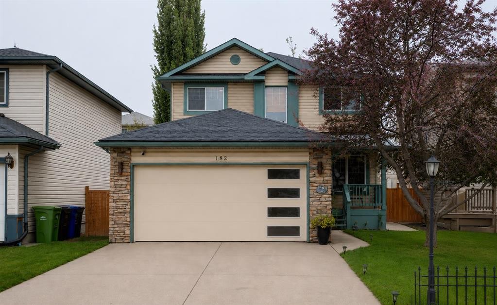 182 Harvest Creek Close Ne, Calgary, AB - Outdoor