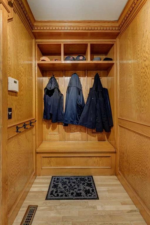 182 Harvest Creek Close Ne, Calgary, AB - Indoor With Storage