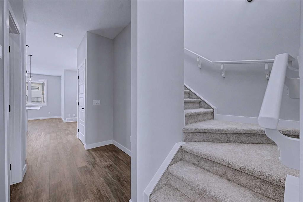 41 Ambleton Boulevard Nw, Calgary, AB - Indoor Photo Showing Other Room