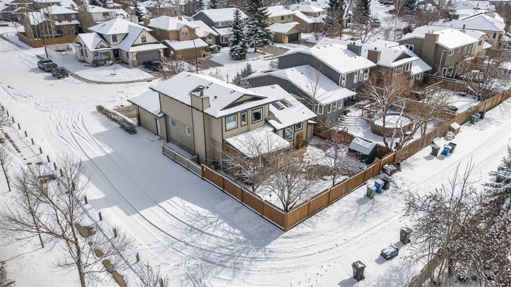 204 Sunrise Circle Se, Calgary, AB - Outdoor