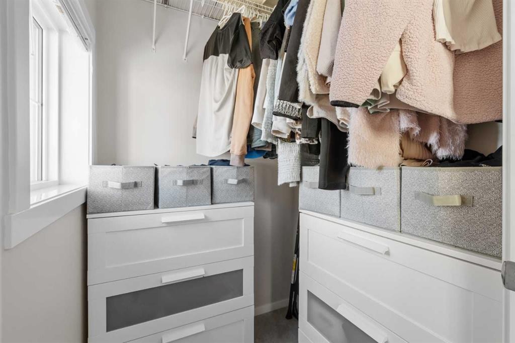 56 Legacy Main Street Se, Calgary, AB - Indoor Photo Showing Other Room