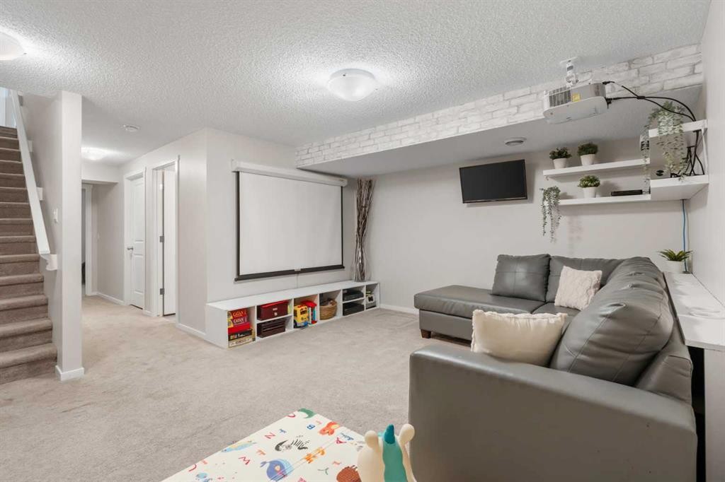 56 Legacy Main Street Se, Calgary, AB - Indoor