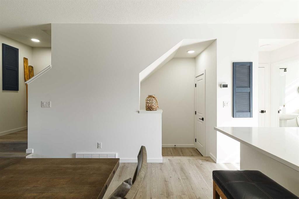 74 Spring Willow Close Sw, Calgary, AB - Indoor Photo Showing Other Room