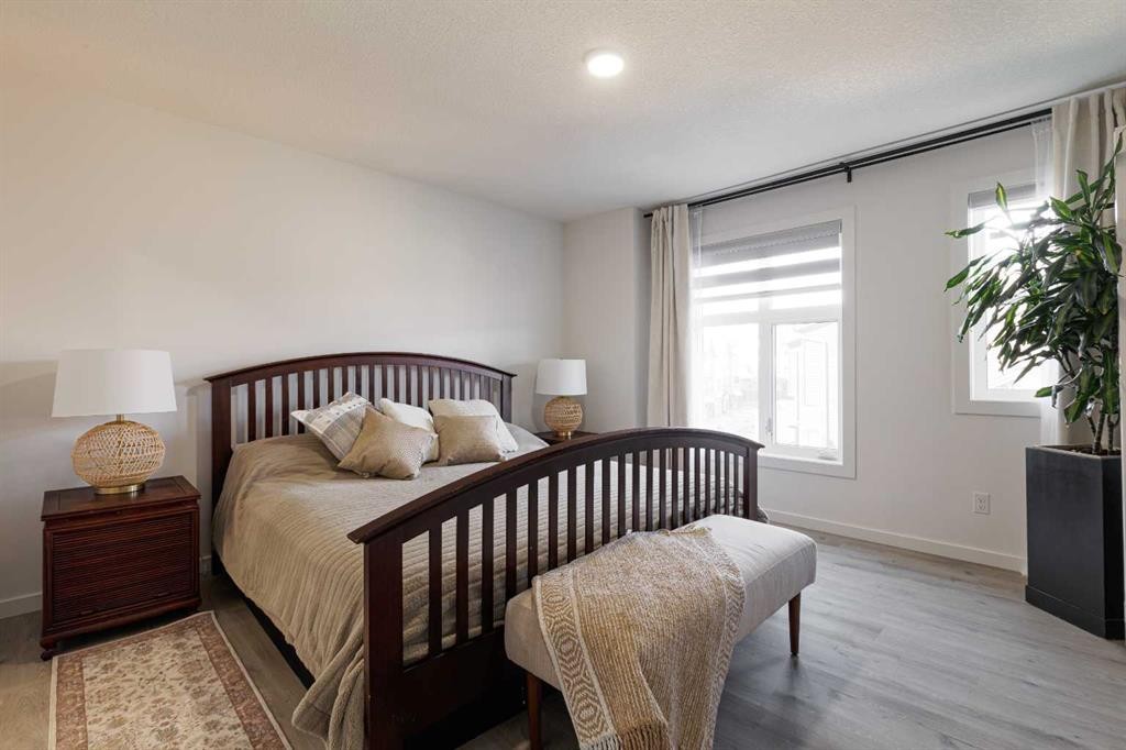 74 Spring Willow Close Sw, Calgary, AB - Indoor Photo Showing Bedroom