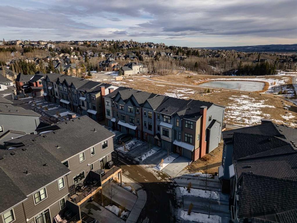 74 Spring Willow Close Sw, Calgary, AB - Outdoor With View