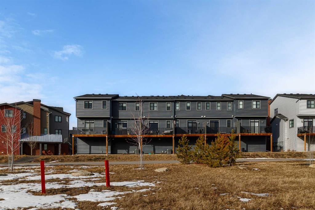 74 Spring Willow Close Sw, Calgary, AB - Outdoor
