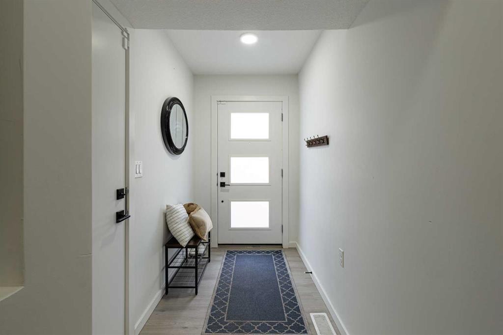 74 Spring Willow Close Sw, Calgary, AB - Indoor Photo Showing Other Room