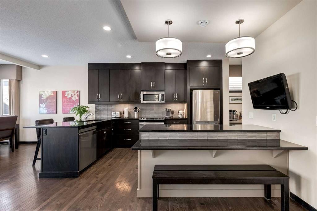 80 Auburn Springs Boulevard Se, Calgary, AB - Indoor Photo Showing Kitchen With Stainless Steel Kitchen With Upgraded Kitchen