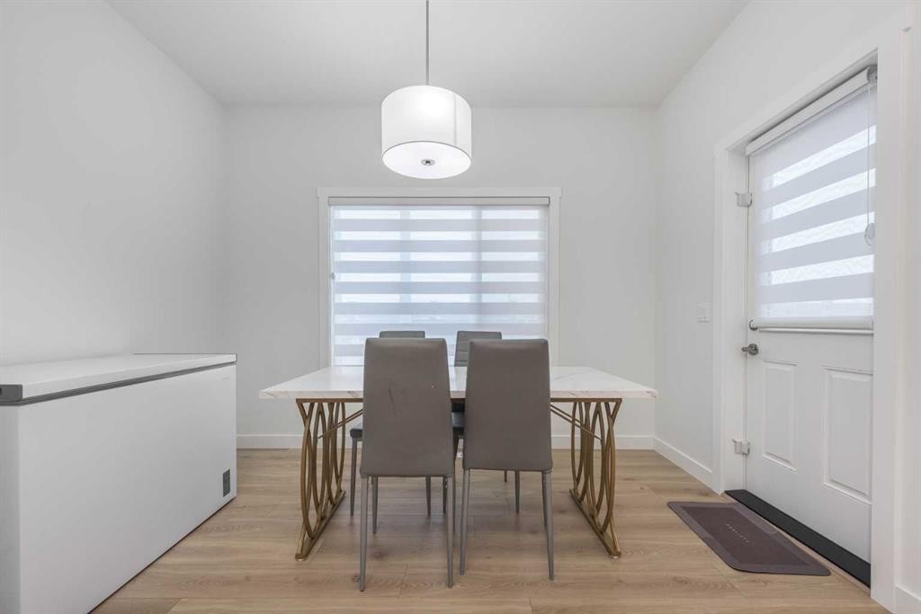 308 Sora Terrace Se, Calgary, AB - Indoor