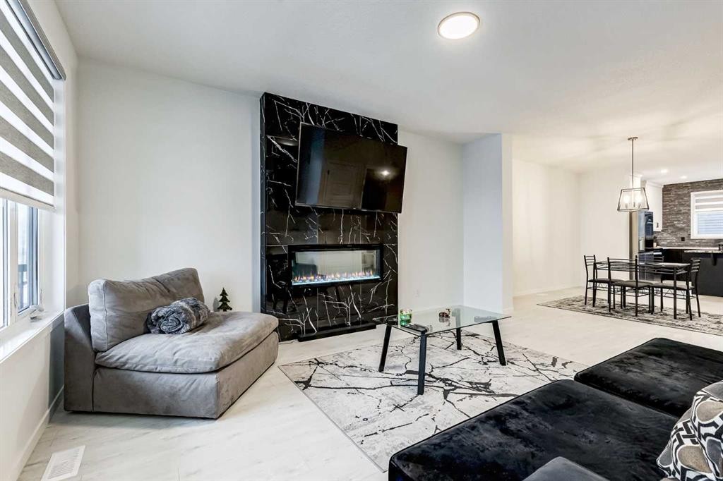 184 Rowmont Boulevard Nw, Calgary, AB
