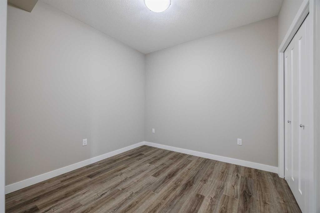 210-25 Walgrove Walk Se, Calgary, AB - Indoor Photo Showing Other Room