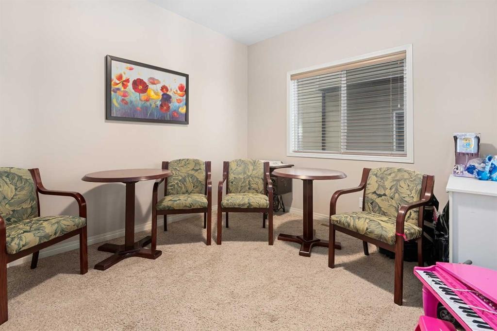 79 Pantego Way Nw, Calgary, AB - Indoor