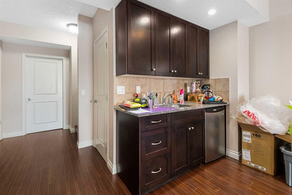 79 Pantego Way Nw, Calgary, AB - Indoor