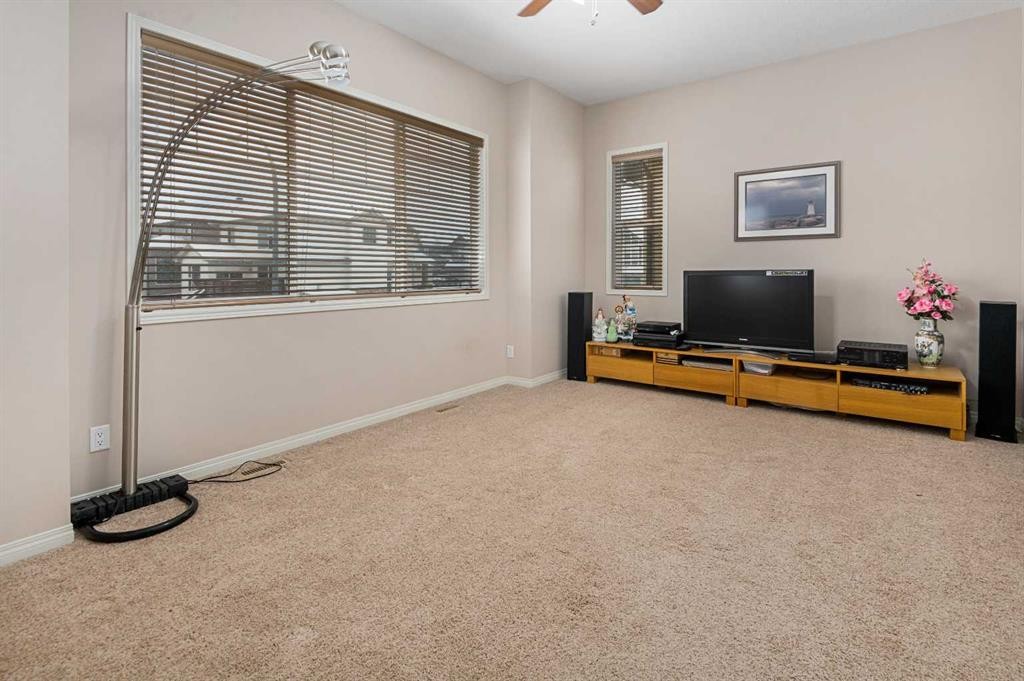 79 Pantego Way Nw, Calgary, AB - Indoor