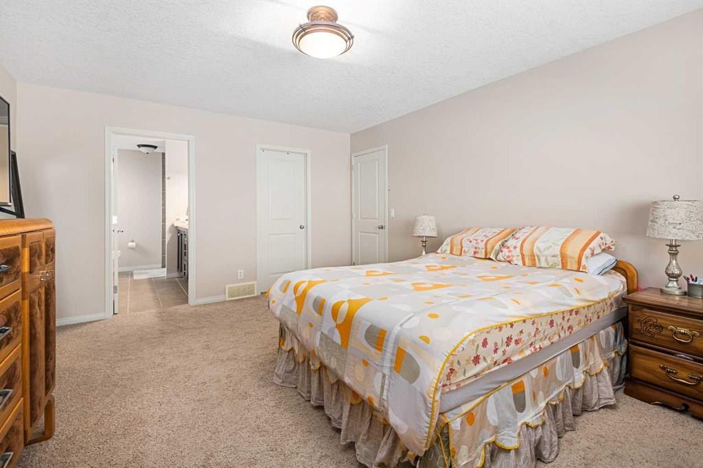 79 Pantego Way Nw, Calgary, AB - Indoor Photo Showing Bedroom