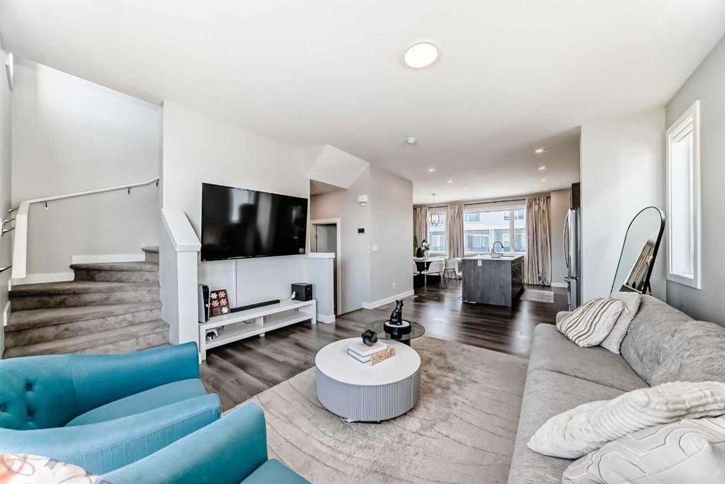 413 Skyview Ranch Circle Ne, Calgary, AB - Indoor Photo Showing Living Room