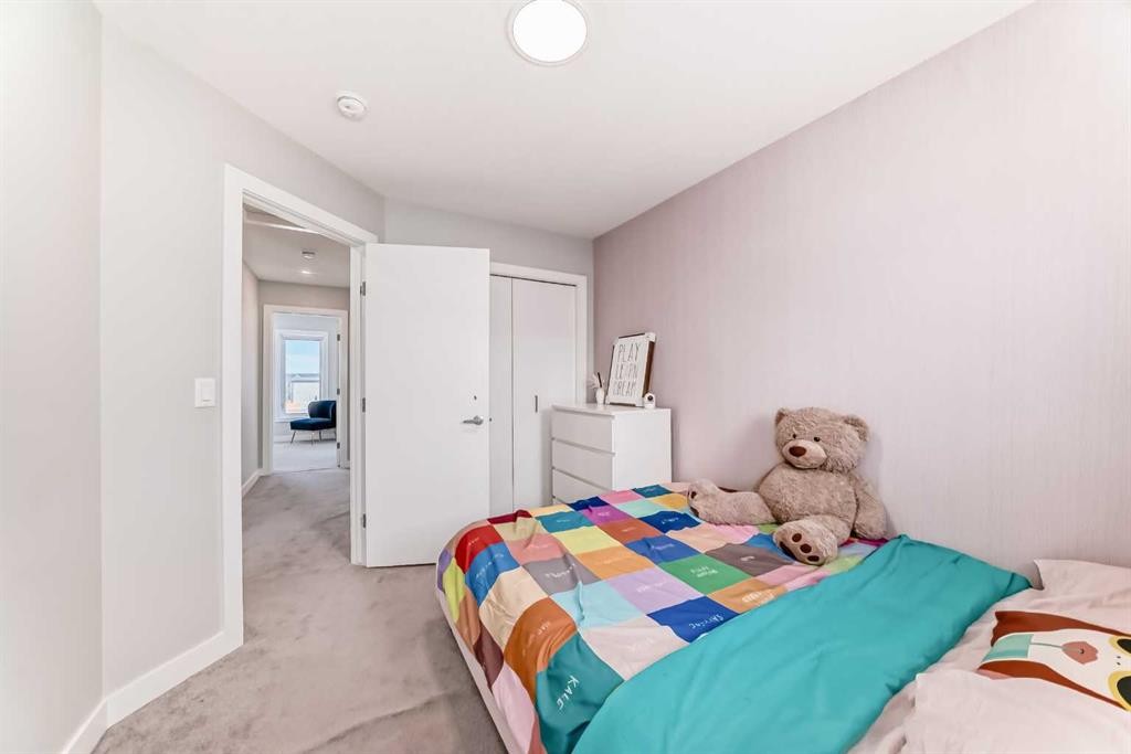 413 Skyview Ranch Circle Ne, Calgary, AB - Indoor Photo Showing Bedroom