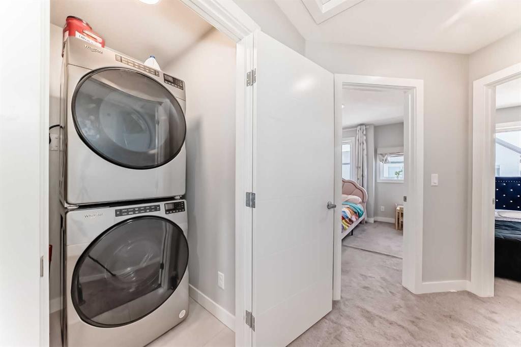 413 Skyview Ranch Circle Ne, Calgary, AB - Indoor Photo Showing Laundry Room