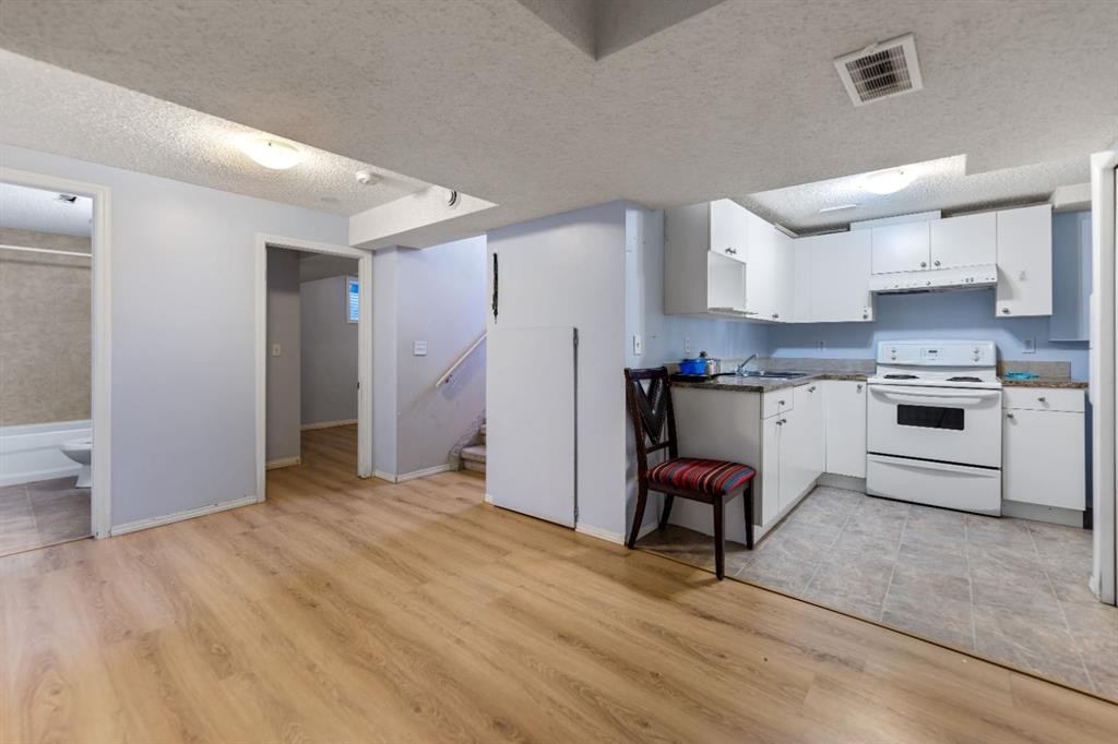 48 Falton Way Ne, Calgary, AB - Indoor Photo Showing Kitchen