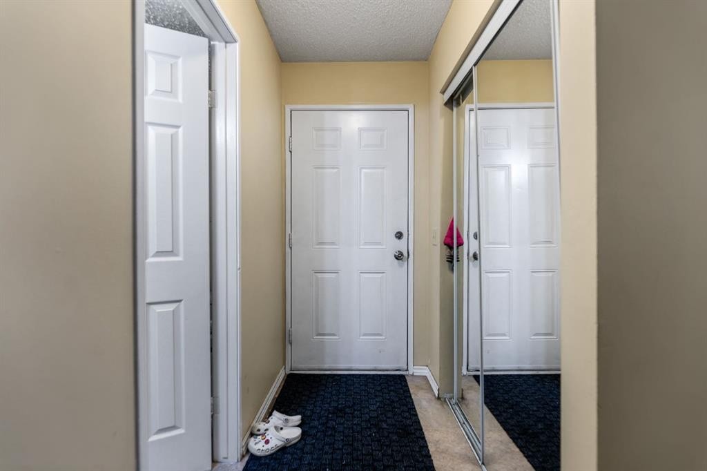 48 Falton Way Ne, Calgary, AB - Indoor Photo Showing Other Room