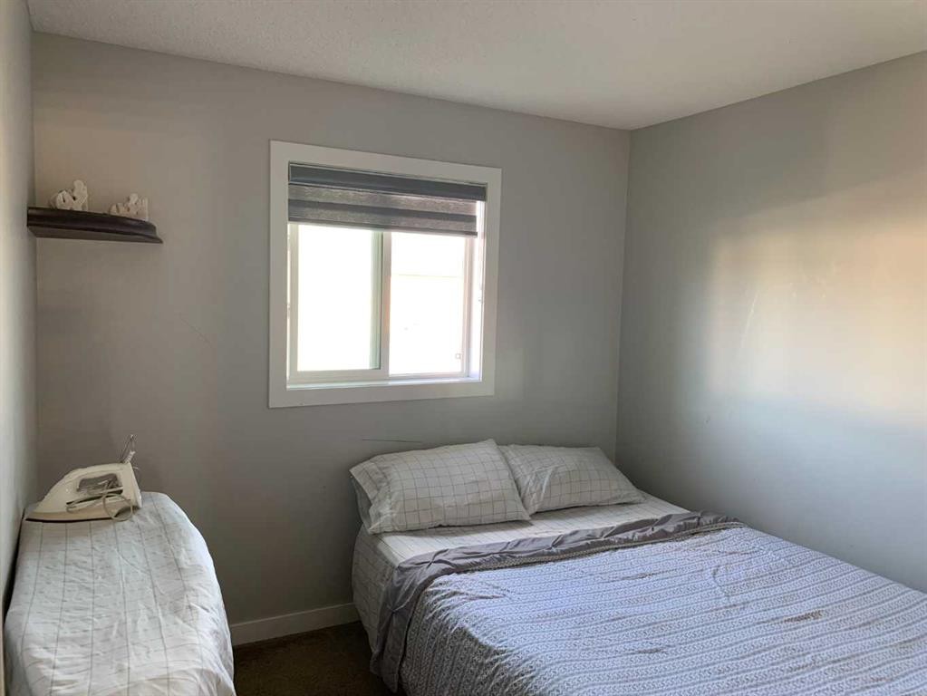 222 Skyview Ranch Boulevard Ne, Calgary, AB - Indoor Photo Showing Bedroom