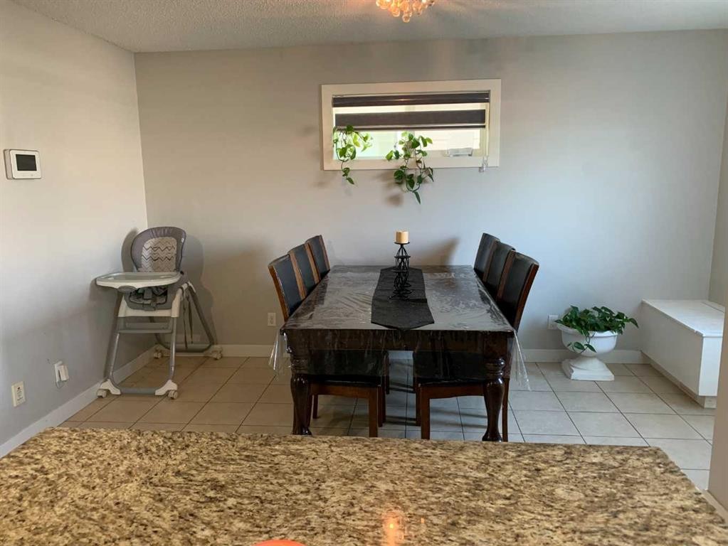 222 Skyview Ranch Boulevard Ne, Calgary, AB - Indoor Photo Showing Dining Room