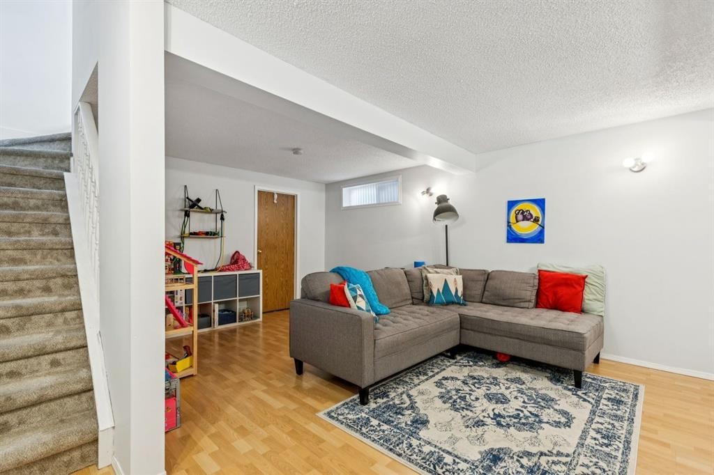 175 Rivercrest Close Se, Calgary, AB