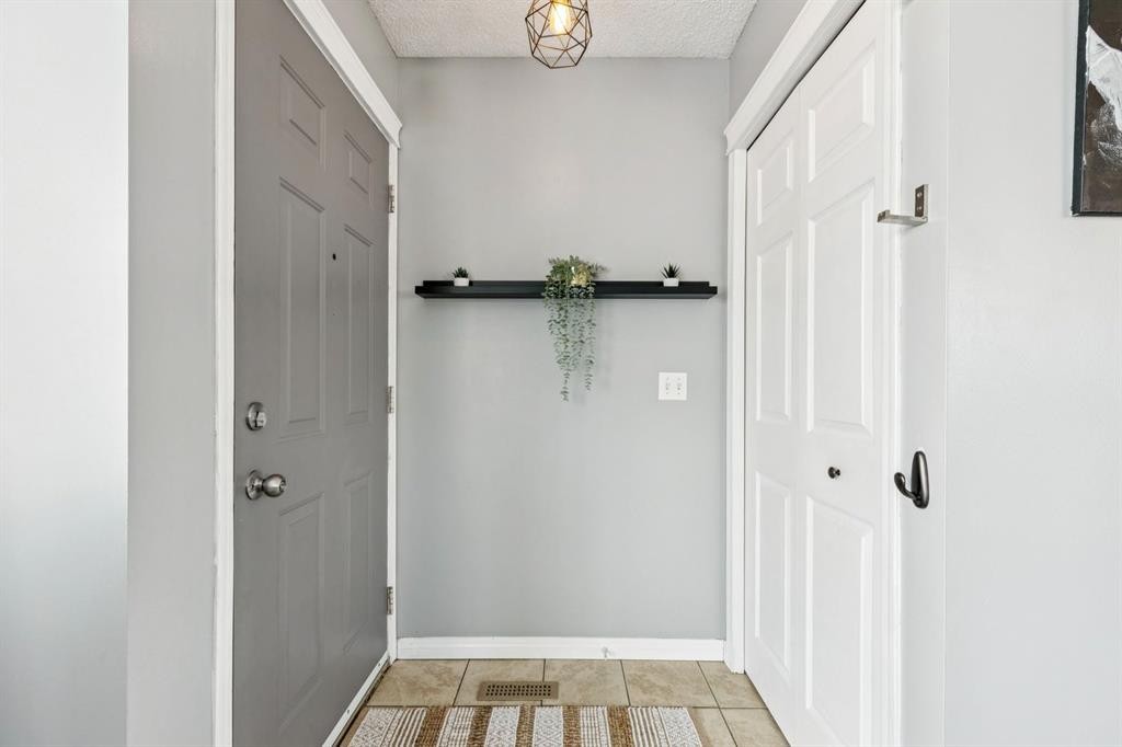 175 Rivercrest Close Se, Calgary, AB