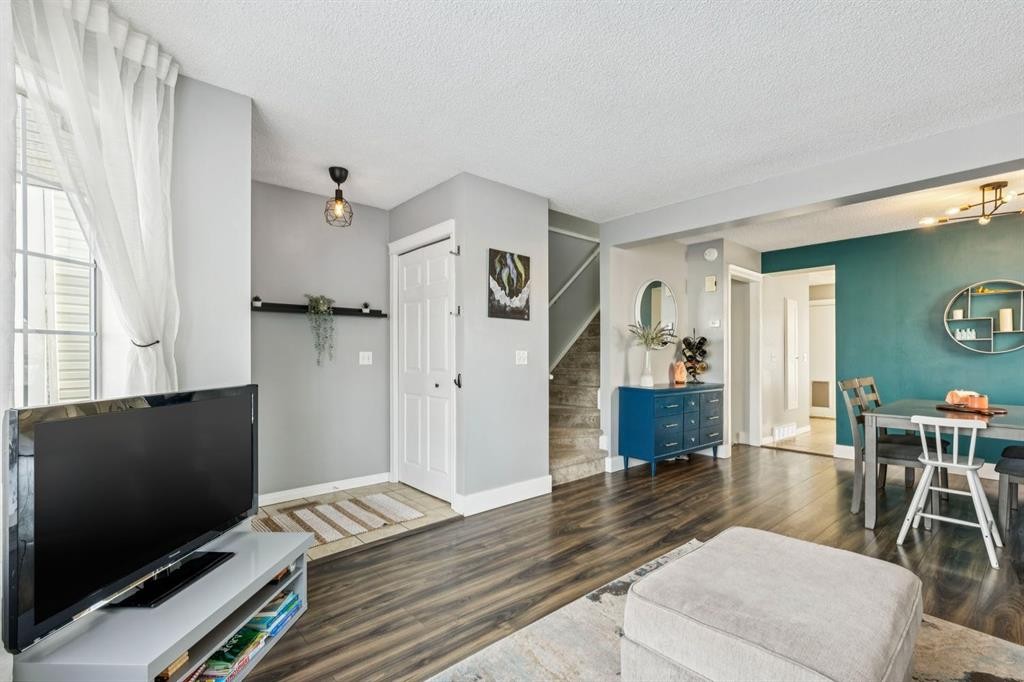 175 Rivercrest Close Se, Calgary, AB