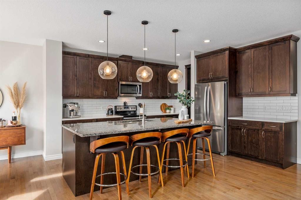 192 Nolanhurst Heights Nw, Calgary, AB - Indoor Photo Showing Kitchen With Upgraded Kitchen