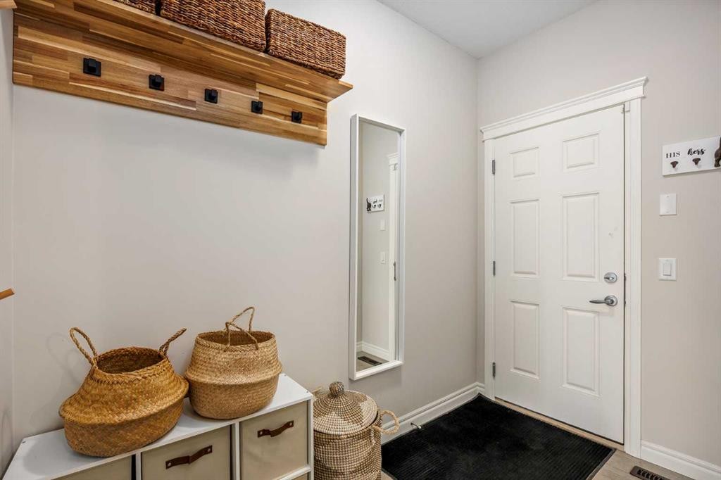 192 Nolanhurst Heights Nw, Calgary, AB - Indoor Photo Showing Other Room